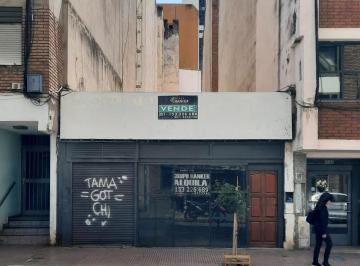 Terreno · 324m² · Se Vende Local de 330 m² Frente a La Muni - Se Escucha Oferta