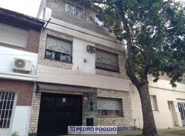 Casa · 130m² · 5 Ambientes · 1 Cochera · Casa en La Florida 4 Dorm.