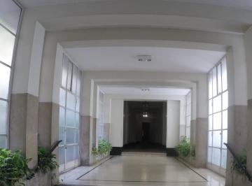 Departamento de 5 ambientes, Recoleta · Montevideo y Las Heras 5amb 240 m Pza Vte Lopez Palacio Virasoro