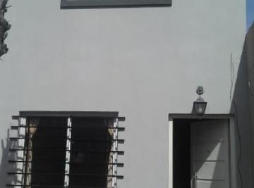 Casa · 70m² · 3 Ambientes · 1 Cochera · Duplex en Venta en Ituzaingo Norte