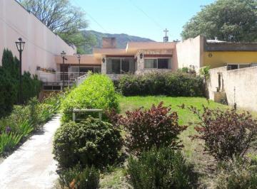 Casa de 5 ambientes, Santa Rosa de Calamuchita · Gran Casa con Departamento en B° Centro Santa Rosa de Calam.