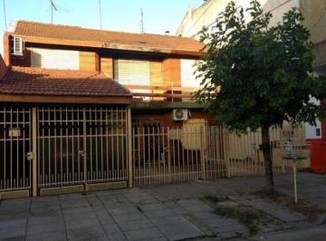 Casa · 65m² · 1 Ambiente · 1 Cochera · Duplex 3 Amb. con Cochera y Patio