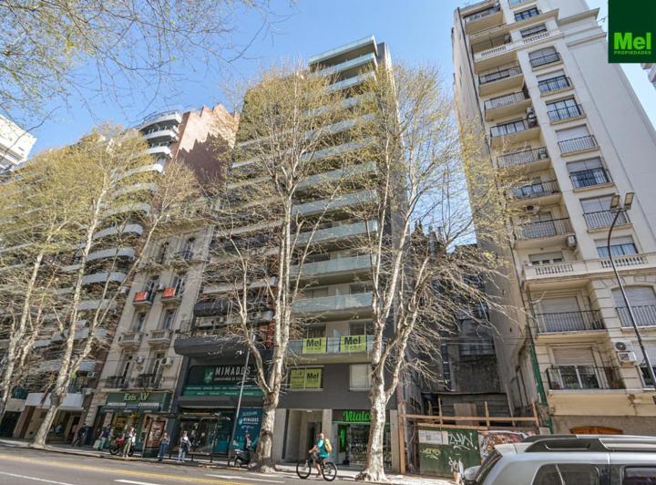 Desarrollo vertical · Las Heras 2080 - Recoleta