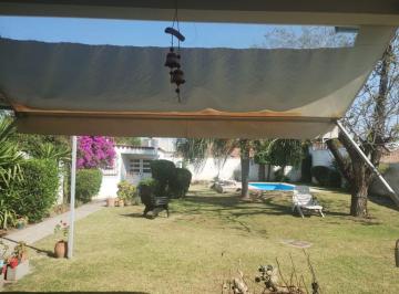 Casa de 8 ambientes, Córdoba · Cerro - Casa con Gran Jardin - 3dor, Estar, Galeria D/serv, Pil, Coch/2