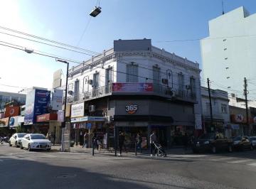 Local comercial · 240m² · Piso Apto Oficinas Comerciales en Venta en Planta Alta - Lanús Este