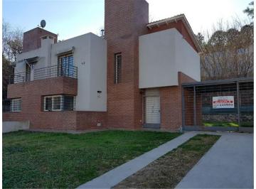 Casa · 150m² · 4 Ambientes · 2 Cocheras · Excelente Duplex Complejo Cerrado en Av Ricardo Rojas 9985