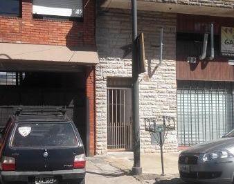 OMP-OMP-1543_2 · Enta de Casa Tipo PH Fondo 2 Ambientes, Caseros