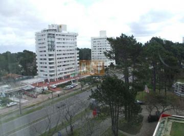 Foto1 · Apartamento en Roosevelt, 3 Dorm.