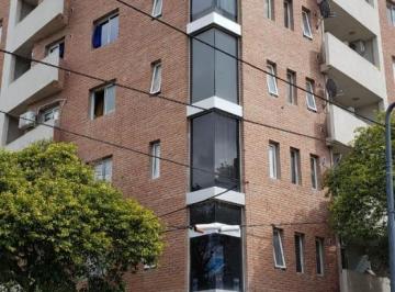 Departamento · 52m² · 2 Ambientes · Duarte Quiros 2500 1 Dor 1b Coci Comedor Amplio Depto Balcon