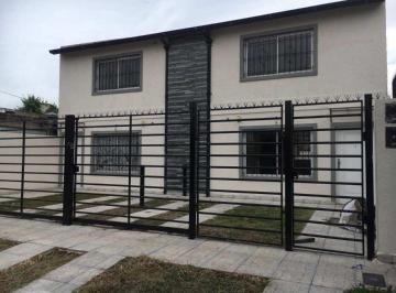 Casa · 90m² · 3 Ambientes · 1 Cochera · Duplex en Venta en Ituzaingo Norte