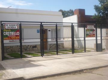 Casa de 3 ambientes, Lanús · Casa 3 Amb C/fdo y 3 Cocheras