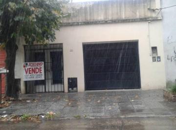 Casa de 3 ambientes, Quilmes · Casa a Refaccionar con Garage a m de Av 12 de Octubre.