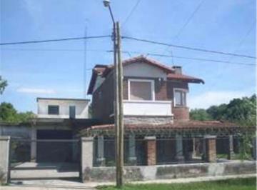 Casa de 4 ambientes, Almirante Brown · Casa en 2 Plantas en Venta