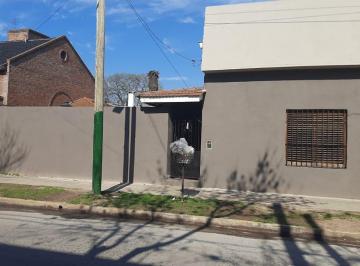 Casa de 4 ambientes, Almirante Brown · Chalet en Venta