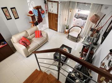 PH · 115m² · 4 Ambientes · 1 Cochera · PH - S. Martin (Ctro)