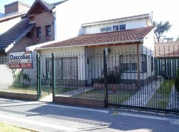 Casa de 4 ambientes, Lomas de Zamora · Chalet en Zona Residencial