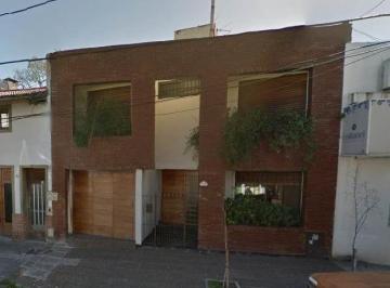 Casa · 196m² · 5 Ambientes · 1 Cochera · Casa - Avellaneda