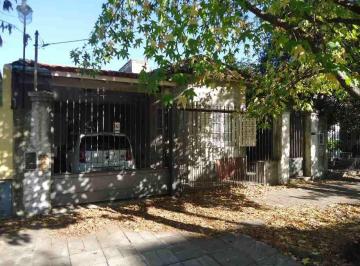 Casa · 135m² · 4 Ambientes · 1 Cochera · Chalet en Venta en Ituzaingo Norte