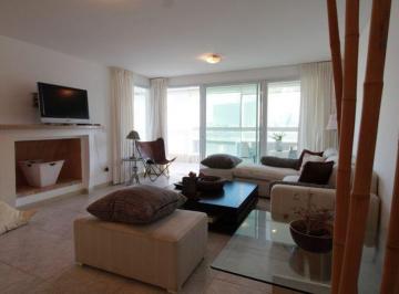 BPV-BPV-4823_2 · 3 Dorm. | Playa Brava Ref: 4823