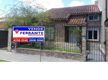 Casa de 4 ambientes, Almirante Brown · Venta de Casa en Adrogue, Lote Propio 10 X 20 m