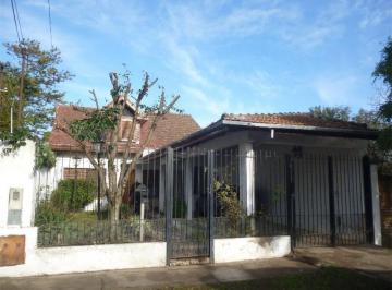 Casa de 4 ambientes, Almirante Brown · Chalet 2 Plantas en Venta