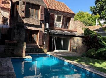 Casa · 290m² · 5 Ambientes · 1 Cochera · Venta Martínez Casa con Gran Ubicación 4 Dorm. a 2 Cuadras del Río