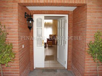 Casa de 6 ambientes Venta USD 400.000 · 548 Casa en Venta con Pileta Zona Los Alamos Pinamar