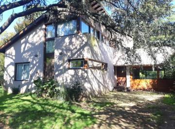 Casa · 270m² · 5 Ambientes · Casa - Antartida Argentina