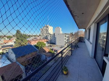 Departamento de 3 ambientes, General San Martín · Muy Amplio Departamento 3 Ambiente con Cochera - Excelente Ubicación