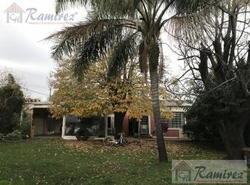 Casa · 120m² · 5 Ambientes · 2 Cocheras · Casa 5 Amb. en Venta 680 m² a m. de Av Ratti - Ituzaingo Norte