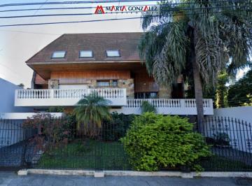 Casa · 900m² · 6 Ambientes · 3 Cocheras · Chalet en Venta en Villa Sarmiento