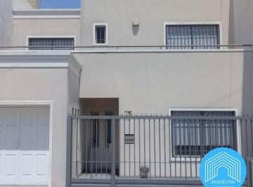Casa · 220m² · 4 Ambientes · 2 Cocheras · Casa 4 Ambientes - Ramos Mejía