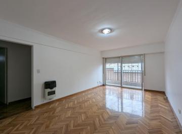 Imagen 1 - Departamento de 3 dormitorios con balcón. - · Departamento de 3 Dorm. con Balcón.