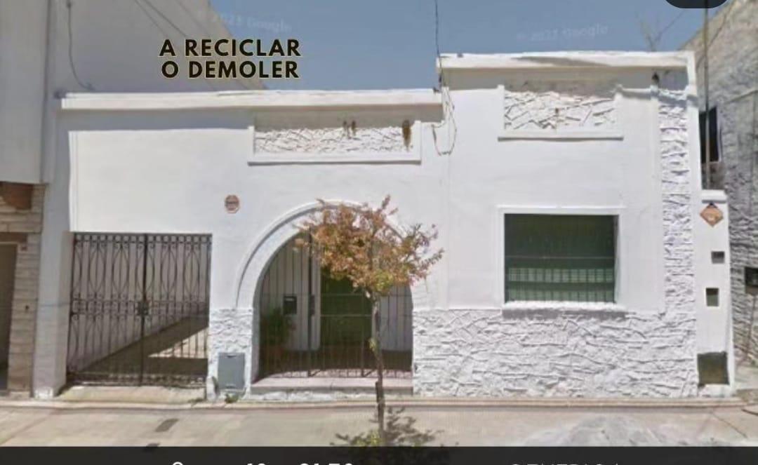 25 de mayo 345