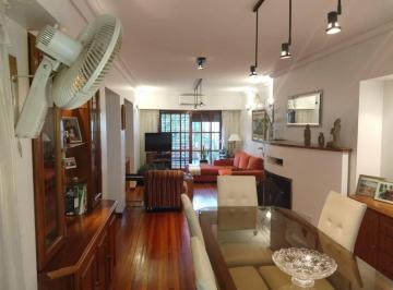 Casa de 5 ambientes, Quilmes · Excelente Chalet de Categoría en Bernal, Acepta Permuta o Financiación