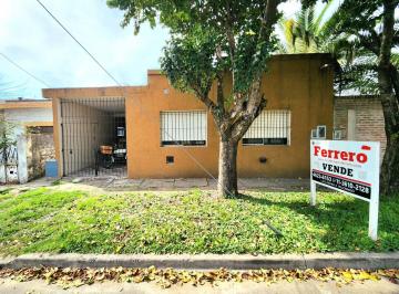 Casa de 4 ambientes, Morón · Casa en Venta en Castelar Sur