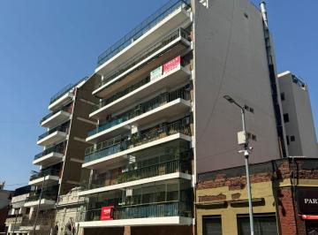 Departamento de 5 ambientes, Barracas · Departamento de 4 Ambientes con Dependencia - W. Villafañe Al 1500