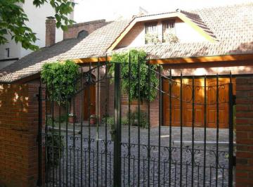 Casa · 311m² · 6 Ambientes · Casa - Belen de Escobar