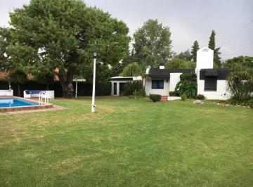 Quinta vacacional · 150m² · 3 Ambientes · Quinta con Pileta en Schweitzer E Irupe