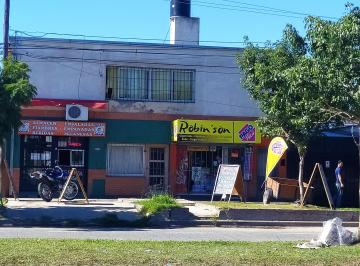 Casa de 5 ambientes, Ciudad de Santa Fe · Se Vende Propiedad en Av Fdo Zuviría 7100