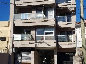 Departamento de 2 ambientes, Lanús · Depto 2 Amb Muy Luminoso Al Frente ¡Nuevo Valor!