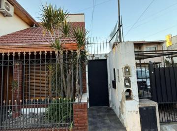 PH de 2 ambientes, Lanús · Dto Tipo Duplex 2 Amb con Patio en Venta en Lanus Este
