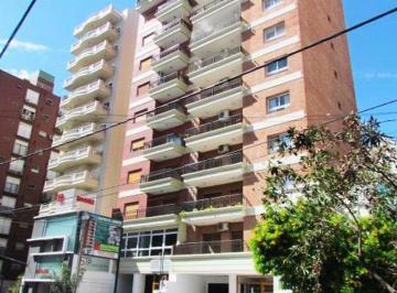 Garage · 13m² · Cochera Techada en Alquiler, Lanusita