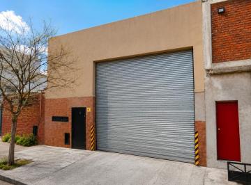 Bodega-Galpón · 480m² · 1 Ambiente · En Caseros Hermoso Galpon Zona Industrial a Nuevo, Todo Hecho a Nuevo; con Oficinas Baños F: 7949