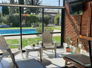 Casa de 5 ambientes, Esteban Echeverría · Casaquinta con 1200 m² de Parque B° Los Rosales Canning Apto Credito