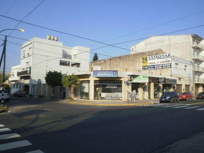 Local comercial · 200m²