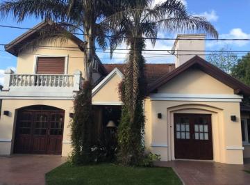 Casa de 7 ambientes, Esteban Echeverría · Casa de Dos Plantas en Venado II de Canning! Piscina Climatizada y Doble Lote!