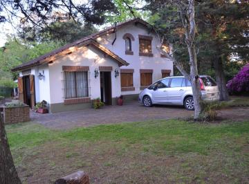 Casa de 4 ambientes, La Plata · Excelente Casa en Villa Elisa 420 y 141