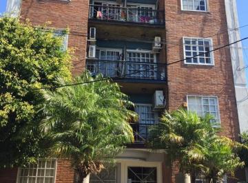 Departamento de 2 ambientes, La Matanza · Dto.2 Amb. Al Fte. C/bcon - Apto Profesional - R. Mejía