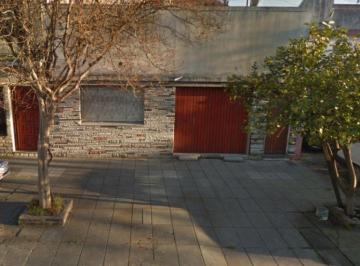 GIG-G1G-3255_2 · Casa 4 Ambientes. | Bolivia Al 1700
